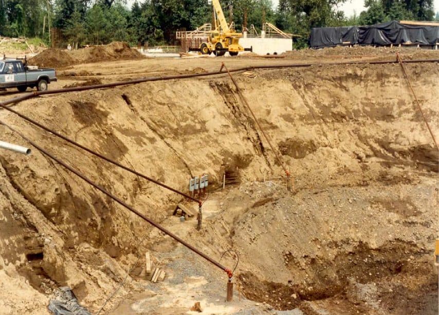 Red Top Slide dewatering system installation in Oakland, CA